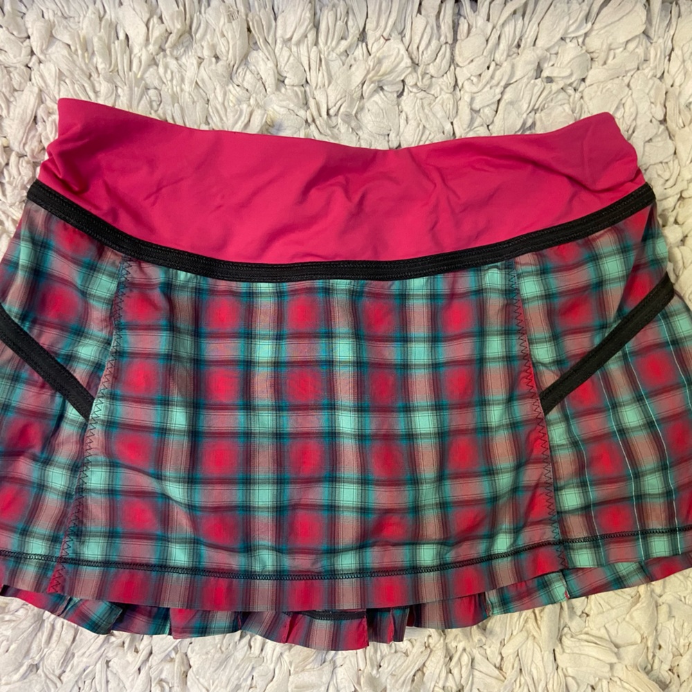 Lululemon rare Seawheeze plaid skirt size 8